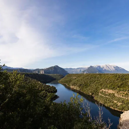 مزرعة للإقامة Ecoparco Neule *